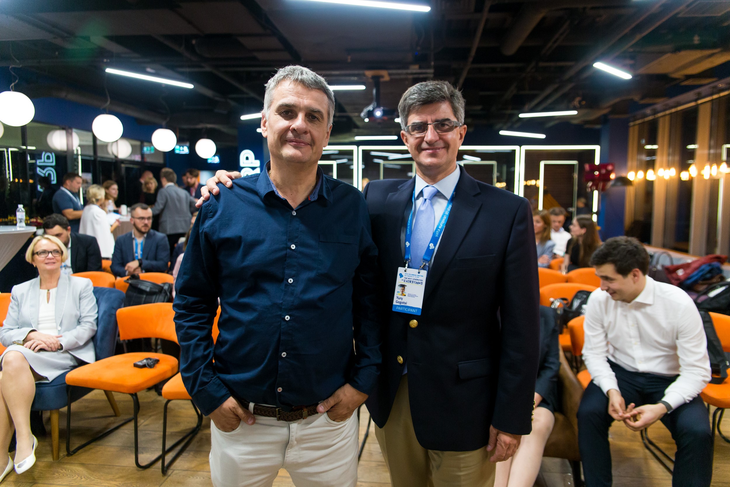 Oleksiy Gogotsi (MRC) and professor Yury Gogotsi (Drexel University) at YES Nightcap 15.09.2018