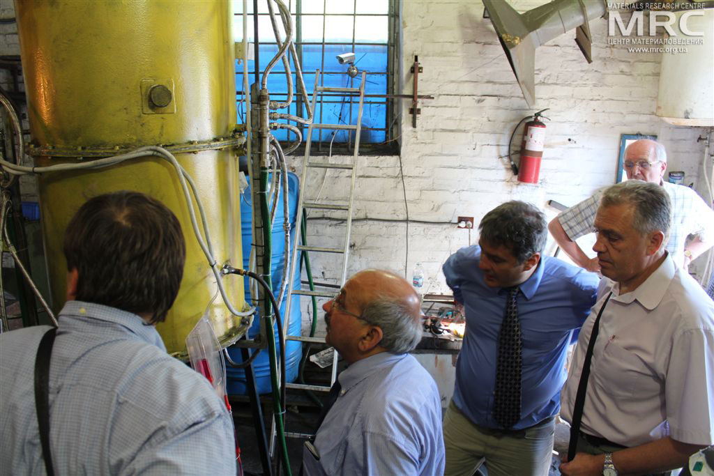 Igor Barsukov (American Energy Technologies Company, USA), Upendra S. Rohatgi (Brookhaven National Laboratory), MRC Director O. Gogotsi, project manager M.Gubinskiy (DMetAU), STCU Deputy Executive Director (USA) Vic Korsun, August 2013