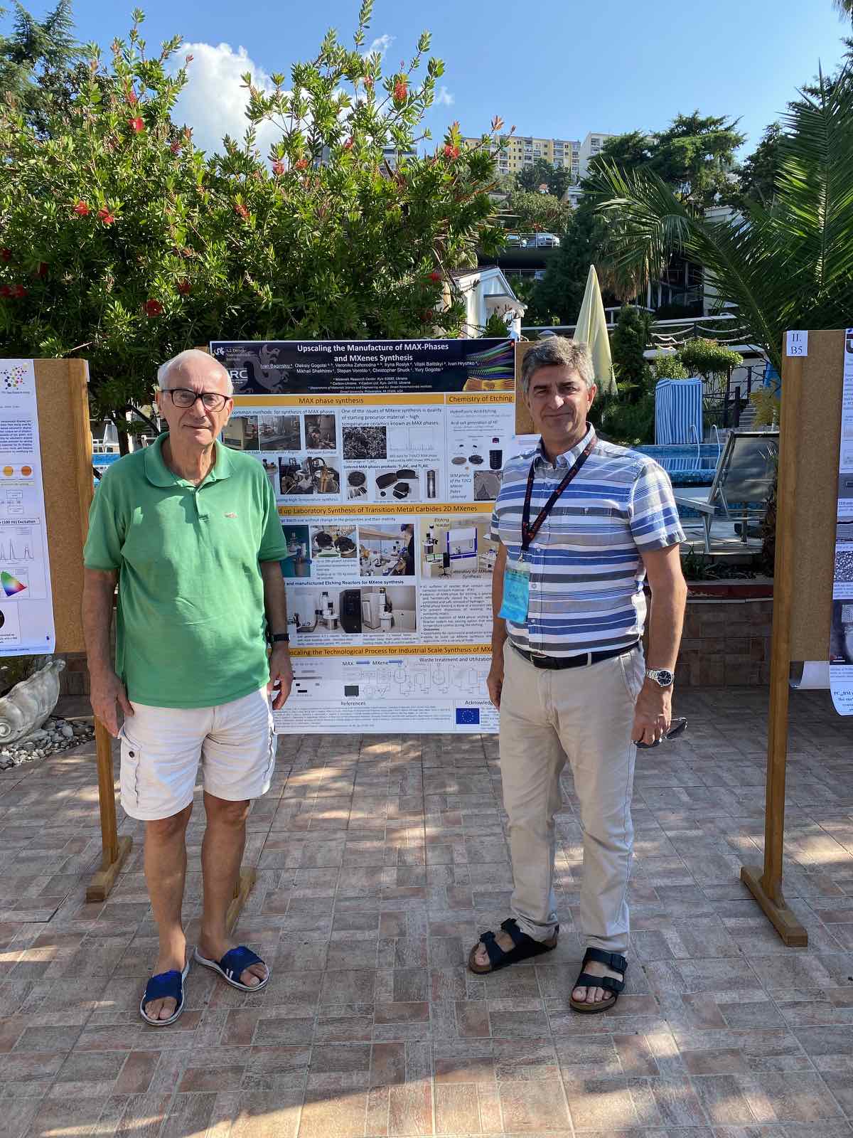 Conference organizers prof. Dragan Uskokovic and Prof. Yury Gogotsi at Yucomat Poster session