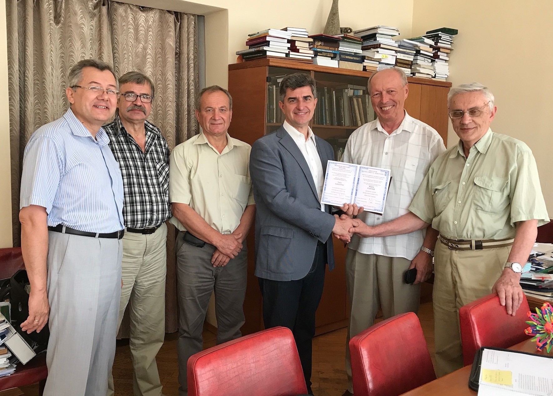 Deputy Directors of IPMS NAS professors Dr. Ragulya, Dr. Baglyuk, Mr. Zavorotnyi, Honorary Professor of IPMS NASU Yury Gogotsi,  Scientific Secretary Dr. Kartuzov and Dr. Firstov 